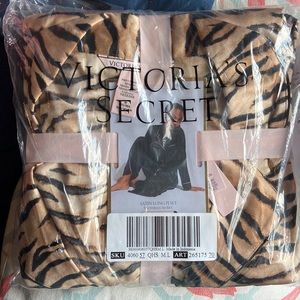 Victoria’s Secret Satin Long Pj Set